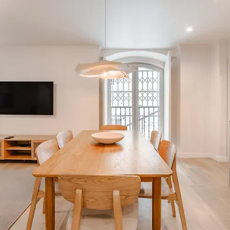 A1 Fully Renovated! Very In Bica With Ac 아파트