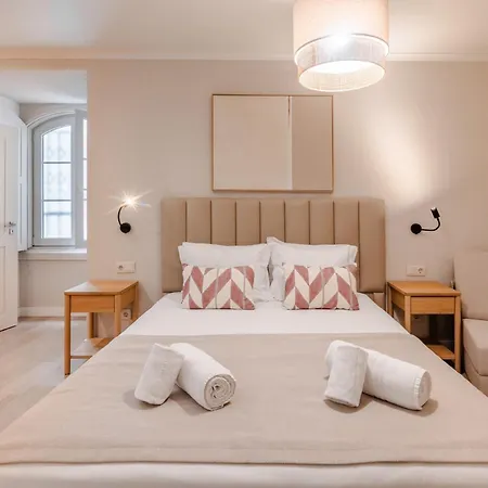 A1 Fully Renovated! Very In Bica With Ac Daire *